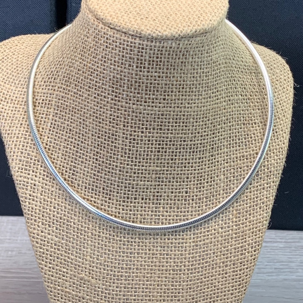 Silver Tone Omega Chain Necklace Minimalist Collar Adjustable 16 Inch 5453